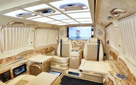 KLASSEN VIP VAN MVD_1310