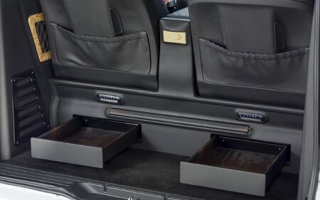 KLASSEN VIP VAN MVD 9011