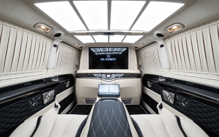 Klassen Mercedes-Benz V-Class V300 Luxury VIP Business Van -2024 MVV_1682