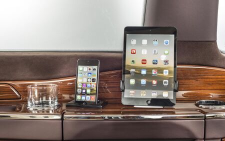 KLASSEN VIP VAN MVD 9052