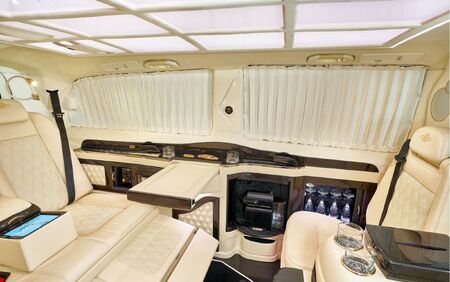 KLASSEN VIP VAN MVD 9050