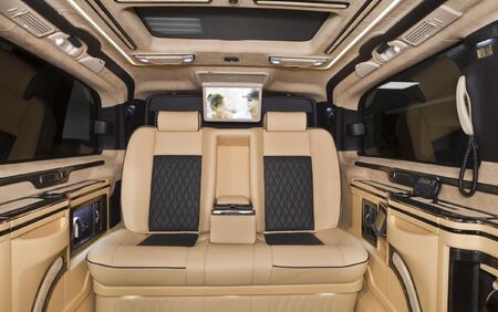 KLASSEN VIP VAN MVD 9007