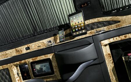 KLASSEN VIP VAN MVD 9011