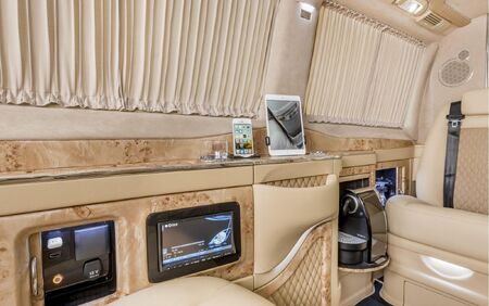 KLASSEN VIP VAN MVD 9020