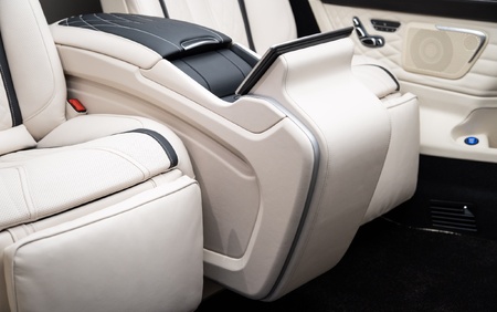 KLASSEN VIP JET VAN MVV_1626