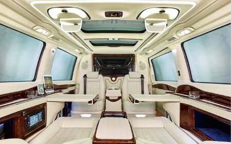 KLASSEN VIP VAN MVD 9024