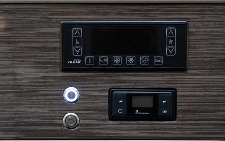 KLASSEN MERCEDES-BENZ SPRINTER 519 LUXURY VIP JET VAN MSE_1690