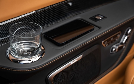 Klassen Mercedes-Benz V-Class V300 AMG Luxury VIP Business Van MVV_1650