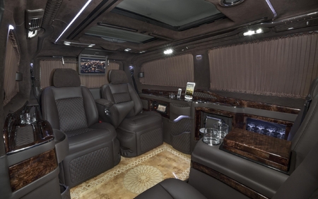 KLASSEN VIP VAN MVD 9018