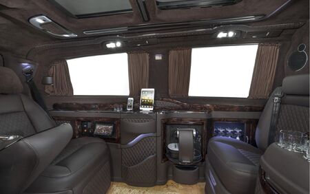 KLASSEN VIP VAN MVD 9018