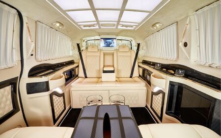 KLASSEN VIP VAN MVD 9050