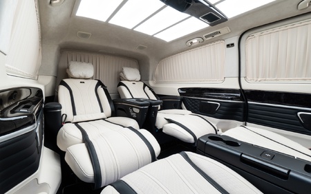 Klassen Mercedes-Benz V300 AMG LUXURY VIP BUSINESS VAN MVV_6_1634_EN