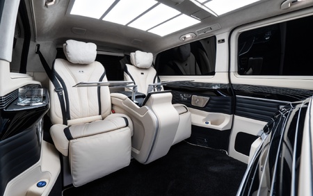 KLASSEN Mercedes-Benz V-CLASS V300 AMG LUXURY VIP BUSINESS VAN - 2025 MVV_2_1693_EN