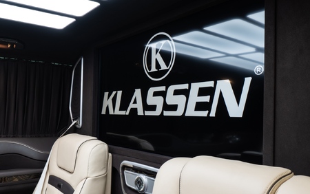 KLASSEN Mercedes-Benz V-Class V300 Luxury VIP First Class Van MVE_1685