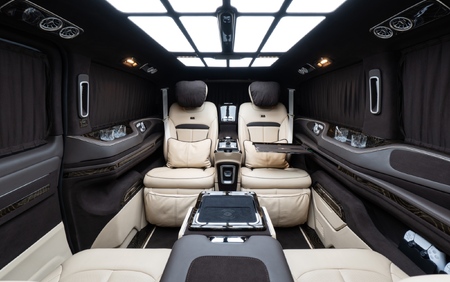 KLASSEN Mercedes-Benz V-Class V300 Luxury VIP First Class Van MVE_1685