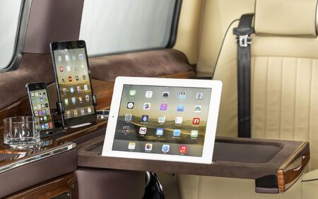 KLASSEN VIP VAN MVD 9052