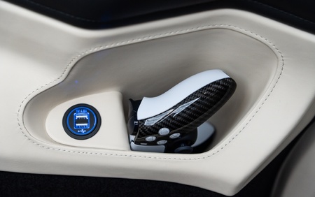 Klassen Mercedes-Benz V-Class V300 Luxury VIP Business Van -2024 MVV_1682