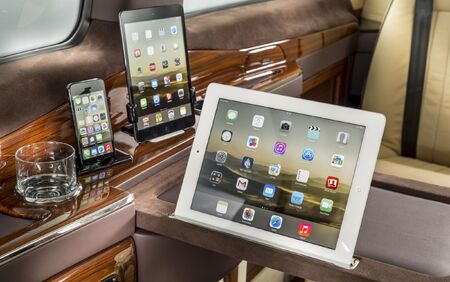 KLASSEN VIP VAN MVD 9052