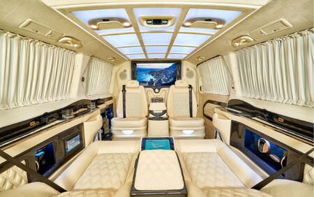 KLASSEN VIP VAN MVD 9050