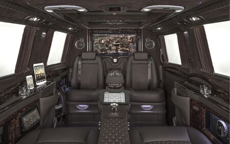 KLASSEN VIP VAN MVD 9018