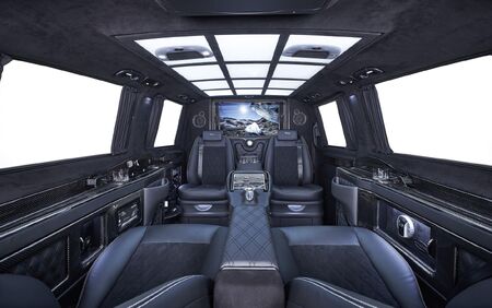 KLASSEN VIP VAN MVD 9031