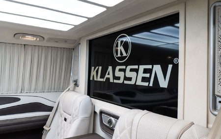 KLASSEN Mercedes-Benz V-Class V300 AMG Luxury VIP First Class Van MVE_1678