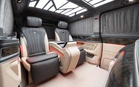 KLASSEN MERCEDES BENZ V-CLASS V300 LUXURY VIP MVV_2_1692_EN