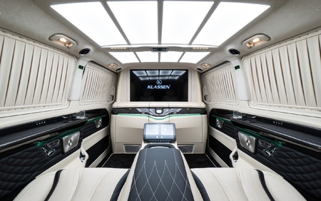 Klassen Mercedes-Benz V-Class V300 Luxury VIP Business Van -2024 MVV_1682