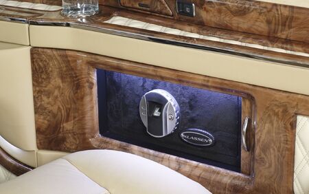 KLASSEN Luxury Van MVD_1295