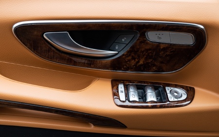 KLASSEN Mercedes-Benz Vito V300 Luxury First Class VIP Van MVE_1556