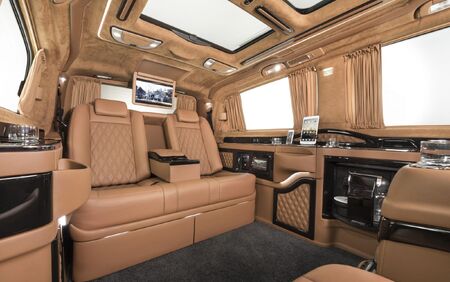 KLASSEN VIP VAN MVD 9012