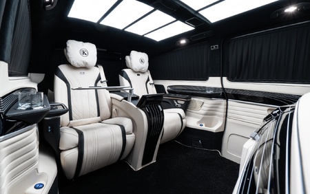 KLASSEN Mercedes Benz V-Class V300 AMG Luxury VIP Lounge MVV_3_1716_EN