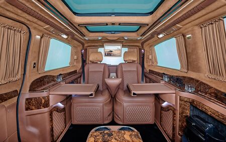 KLASSEN LUXURY VAN MVD_1302