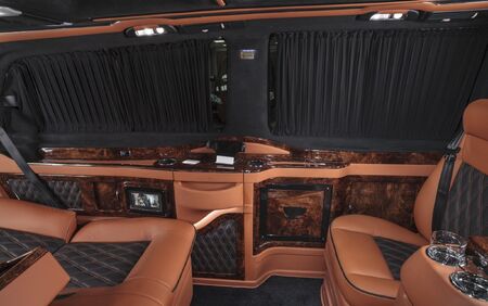 KLASSEN VIP VAN MVD 9009