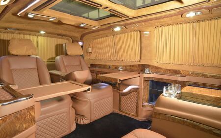 KLASSEN VIP VAN MVD_1304