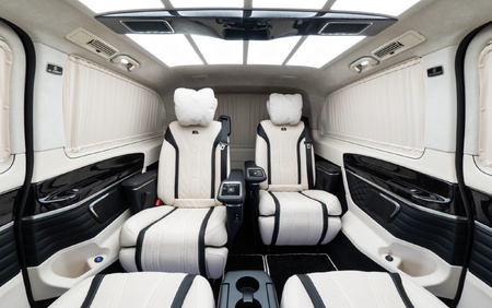 Klassen Mercedes-Benz V300 AMG LUXURY VIP BUSINESS VAN MVV_6_1634_EN