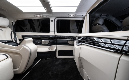 KLASSEN Mercedes-Benz V-CLASS V300 AMG LUXURY VIP BUSINESS VAN - 2024 MVV_2_1714_EN