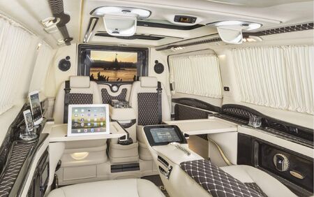 KLASSEN VIP VAN MVD 9015