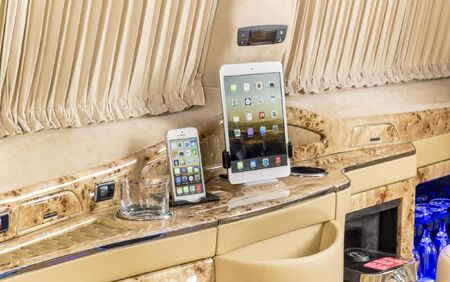 KLASSEN VIP VAN MVD 9013