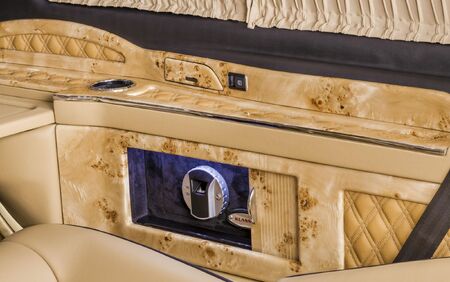 KLASSEN LUXURY VAN MVD_1273