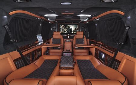 KLASSEN VIP VAN MVD 9009