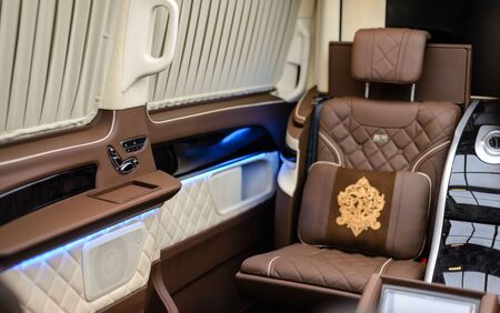 KLASSEN Luxury Van MVA_1412