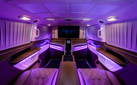 KLASSEN Luxury Van MVA_1412