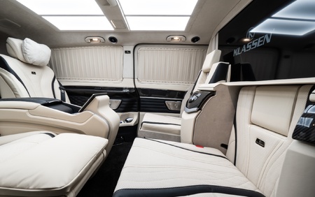 Klassen Mercedes-Benz V-Class V300 Luxury VIP Business Van -2024 MVV_1682