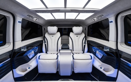 KLASSEN Mercedes-Benz V-CLASS V300 AMG LUXURY VIP BUSINESS VAN - 2025 MVV_2_1693_EN