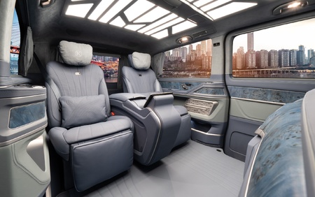 Klassen Mercedes-Benz V-Class V300 VIP EDITION 2024 Luxury Van MVV_1663