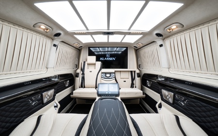 Klassen Mercedes-Benz V-Class V300 Luxury VIP Business Van -2024 MVV_1682