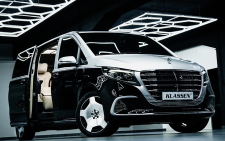Klassen Mercedes-Benz V-Class V300 Luxury VIP Business Van -2024 MVV_1682