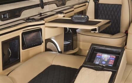 KLASSEN VIP VAN MVD 9007