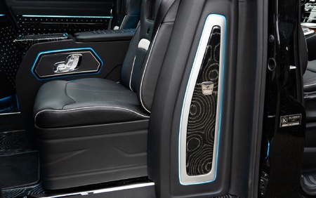 KLASSEN Mercedes-Benz V-Class V300 AMG Luxury VIP First Class Van MVE_1675